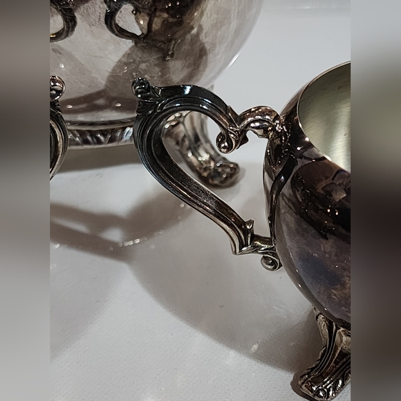 Vintage silver-plated tea set made by the International Silver Company - Picture 12 of 17